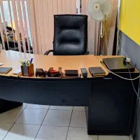 میز و مبلمان اداری