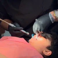 انجام خدمات دندانپزشکی زیبایی و درمانی