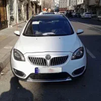 برلیانس کراس موتور بزرگ