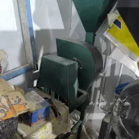 یک عدد دستگاه آسیاب همه کاره