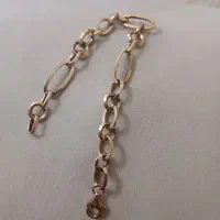 دستبند شیک و سالم