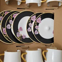 فنجان چای و قهوه خوری