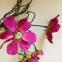 ۵شاخه گل به همراه گلدان|گل مصنوعی|ری, ولی آباد|دیوار