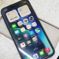 گوشی ایفون ۱۱ نرمال