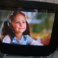 تلویزیون ۲۱ اینچ آریا بسیار سالم با کنترل