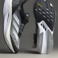 کفش|کیف، کفش، کمربند|چالوس, |دیوار