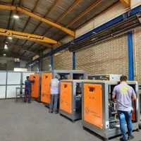 کارگر مونتاژ کمپرسور