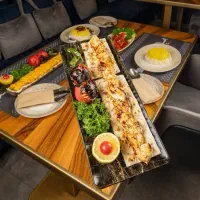 استخدام کارگر ساده تا ماهر در رستوران بین‌ المللی|استخدام خدمات فروشگاه و رستوران|تهران, سعادت‌آباد|دیوار