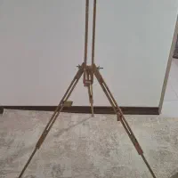 سه پایه بوم نقاشی