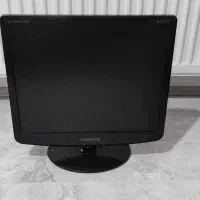 تلویزیون یا مانیتور کامپیوتر 17 اینچ