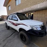 تویوتا هایلوکس