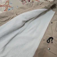 پالتو|لباس|شاهین‌شهر, شهرک گلدیس|دیوار