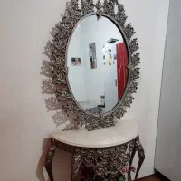 آینه و کنسول و شمعدان برنجی