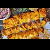 پیک پیک کار در رستوران پیک در نسیم شهر بهارستان