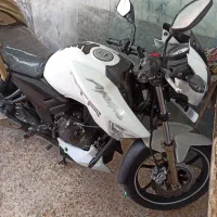 آپاچی ۱۸۰ سالم