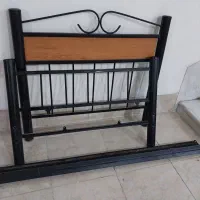 تخت فرفورژه در حد نو|تخت و سرویس خواب|شیراز, شریف‌آباد|دیوار