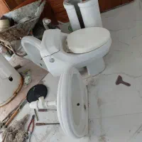 توالت فرنگی و دو تا روشویی