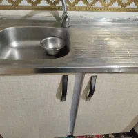 سینک ظرفشویی و زیرتلویزیون