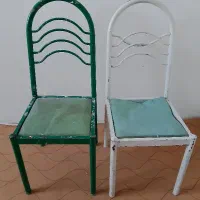 دو عدد صندلی