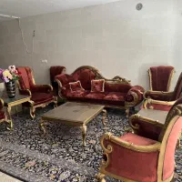 مبلهای زیبای چوب گردو بادوتامیزعسلی بزرگ ومیز