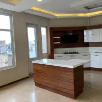 فروش واحد ۲۰۰متری صفر آموزگار بین دانش آموز و