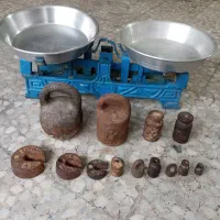 فروش ترازو قدیمی با سنگهای عتیقه