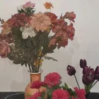 گل و گلدان سفالی