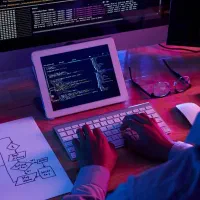 طراحی سایت به صورت پروژه ای همراه با پشتیبانی