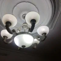 یک لوستر تمیز 6شاخه