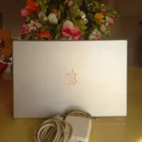 MacBook pro نیازمند تعمییر Apple با شارژر فابریک