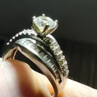 انگشتر طلای سفید بسیار زیبا ۲۰ تومن زیر قیمت تابلو