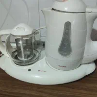 چای ساز و کاسه  و فرش دستباف