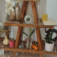 استند چوبی گلدان