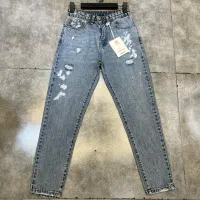 شلوار مام لی|لباس|رباطکریم, رباطکریم|دیوار