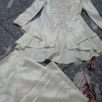 لباس محضر تمیز فقط در حد دو سه ساعت پوشیده شده|لباس|مشهد, کارمندان دوم|دیوار