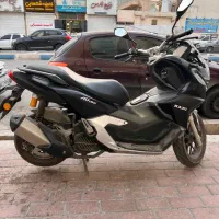 موتور ADV180 هانی موتور بی عیب در حد صفر