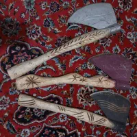 وسایل عتیقه میخام بجاش وسیله های توعکس میدم|کلکسیون اشیاء عتیقه|بومهن, |دیوار