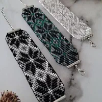 دستبند مهرهای دستساز با طرحهای خاص و سنتی