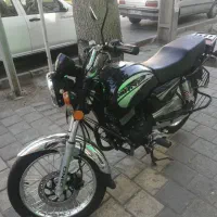 ۲۰۰  دینو باکسر