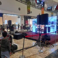 اجاره باند فلشخور سیستم صدا نورپردازی tvکفLED