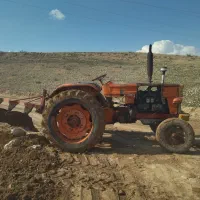 فروش‌تراکتور‌رومانی‌با‌گاو‌اهن
