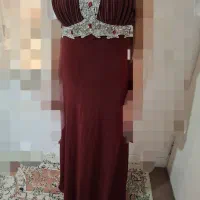 تعدادی پیراهن مجلسی زنانه و دخترانه