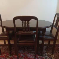 میز چهار نفره با سه صندلی