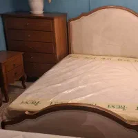 فروش سرویس تخت نو و میز عسلی پذیرایی