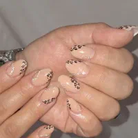 کاشت ناخن ۱۹۰|خدمات آرایشگری و زیبایی|قرچک, شهرک مهستان|دیوار