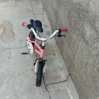 دو چرخه|اسباببازی بچه|بهارستان, |دیوار