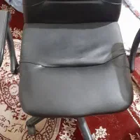 صندلی راحتی فلزی وگردان نو فوری فوری