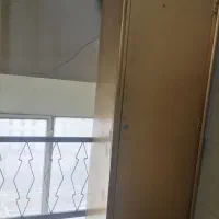 کمد چوبی طلایی