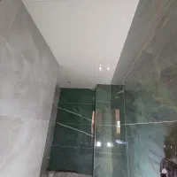 سقف کاذب نصب پی وی سی برای سرویس های بهداشتی(نصاب)|خدمات پیشه و مهارت|تبریز, |دیوار