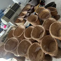 استند اجیل وشکلات فروشگاهی